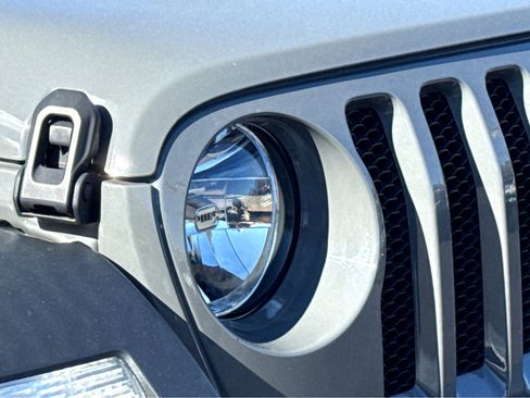 Certified 2021 Jeep Wrangler Unlimited Sport w/ Sun And Sound Package image 5