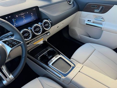 New 2026 Mercedes-Benz GLA 250 image 26