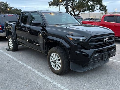 Used 2024 Toyota Tacoma SR5 image 3