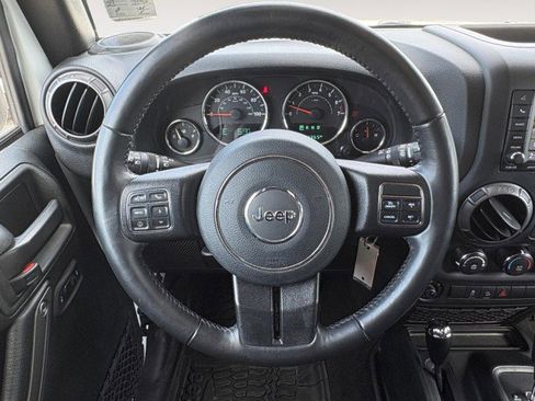 Used 2018 Jeep Wrangler Unlimited Sport S AWD/4WD image 11