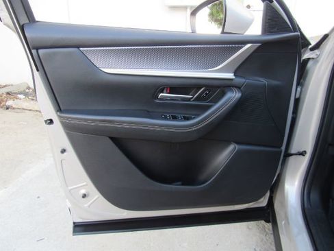 Used 2025 MAZDA CX-90 3.3 Turbo w/ Preferred Package image 13