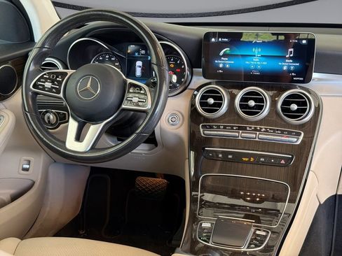 Used 2021 Mercedes-Benz GLC 300 image 19