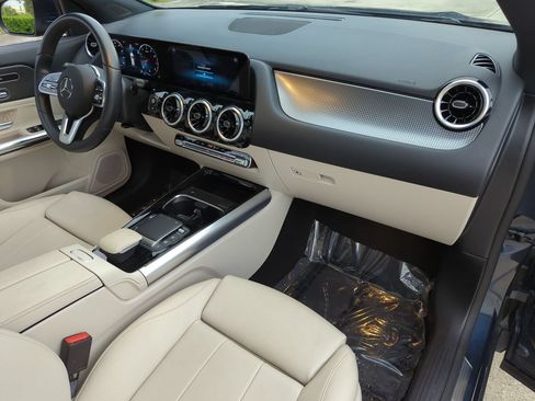 Used 2022 Mercedes-Benz GLA 250 4MATIC image 26