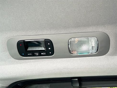 Used 2024 Honda Odyssey Touring image 24