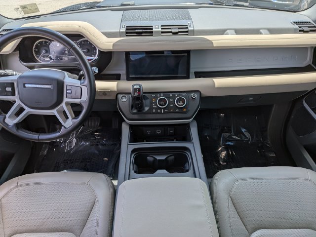 Used 2023 Land Rover Defender 110 SE AWD/4WD image 15