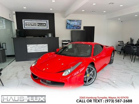 Used 2013 Ferrari 458 Italia Coupe RWD image 1