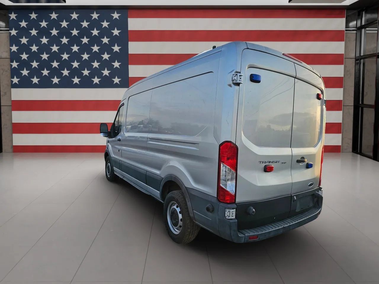 Used 2017 Ford Transit 350 148 Medium Roof RWD image 13