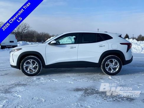 New 2026 Chevrolet Trax LS w/ LS Convenience Package image 2
