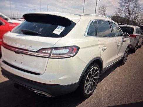 Used 2022 Lincoln Nautilus Reserve w/ Equipment Group 202A image 15