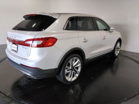 Used 2018 Lincoln MKX Reserve w/ Driver Assistance Package image 4