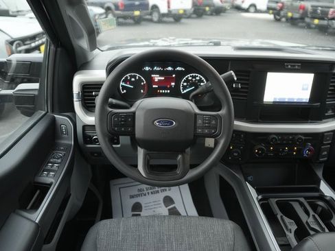Used 2025 Ford F350 XLT w/ 360-Degree Camera Package image 21