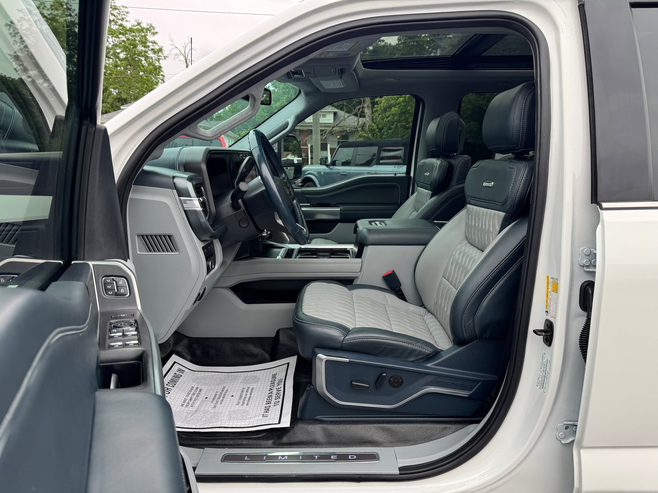 Used 2024 Ford F450 Limited w/ FX4 Off-Road Package AWD/4WD image 10
