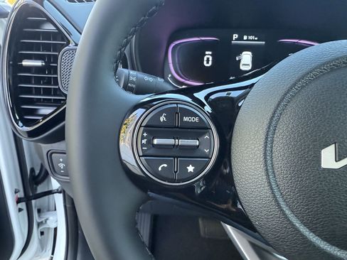 New 2025 Kia Soul EX image 16