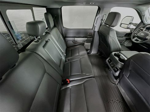 New 2026 Ford F250 Lariat w/ Black Appearance Package image 29