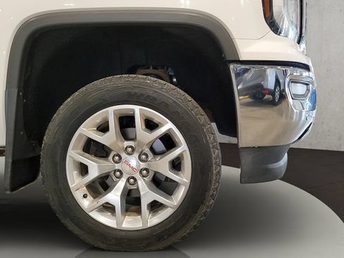 Used 2017 GMC Sierra 1500 SLT w/ SLT Premium Package AWD/4WD image 32