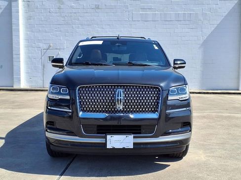 Certified 2023 Lincoln Navigator L Reserve RWD image 17