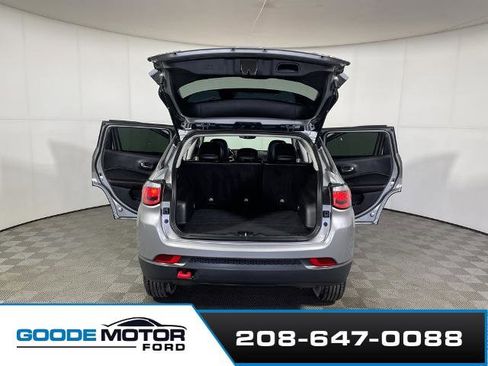 Used 2020 Jeep Compass Trailhawk image 21