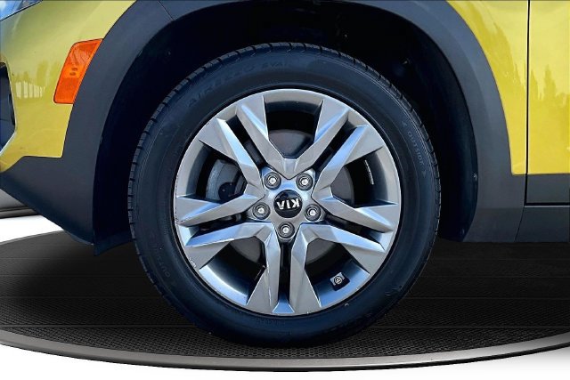 Used 2021 Kia Seltos S AWD/4WD image 32