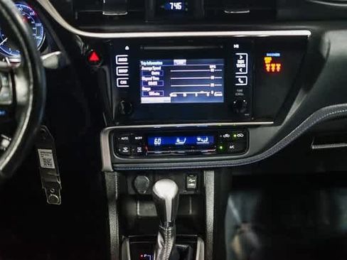 Certified 2019 Toyota Corolla SE image 14