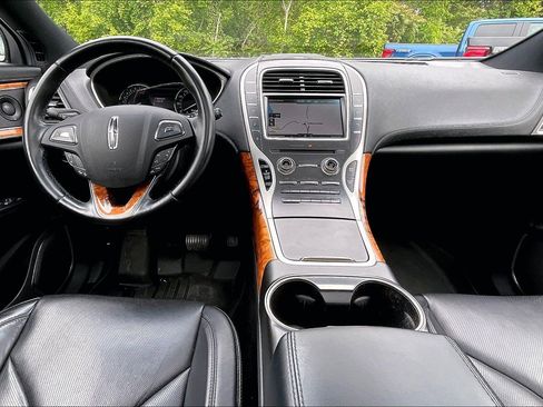 Used 2016 Lincoln MKX Reserve w/ Technology Package AWD/4WD image 14