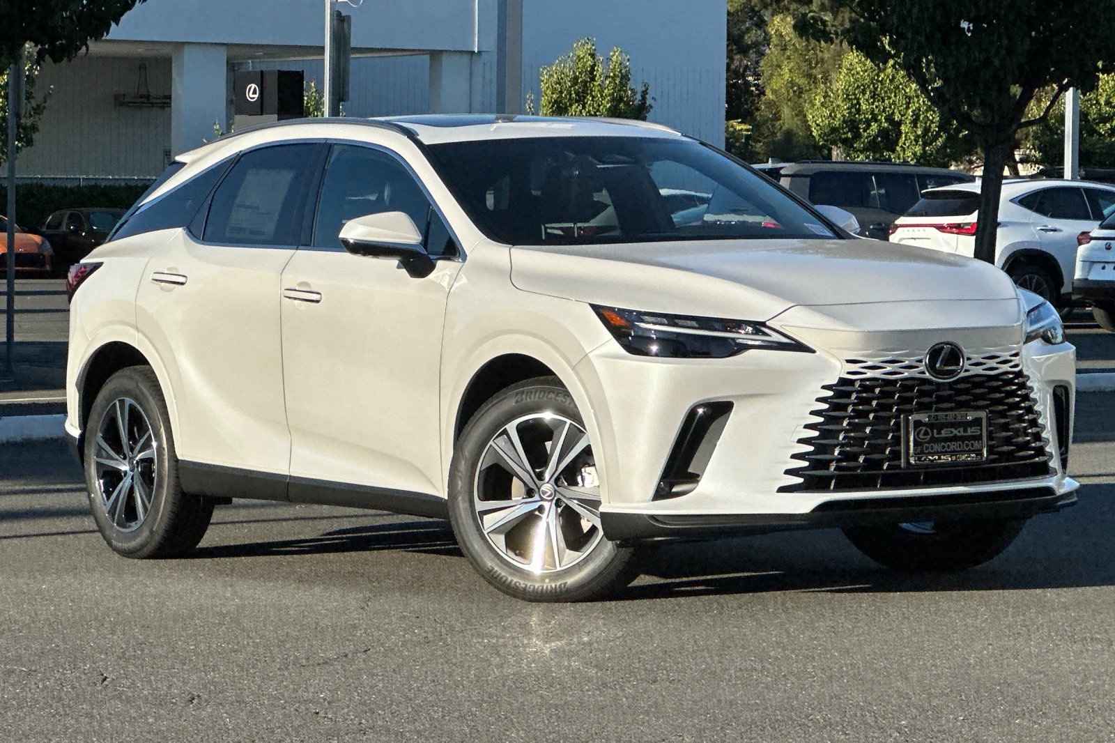 New 2026 Lexus RX 350 Premium w/ Accessory Package (Z1) FWD image 2