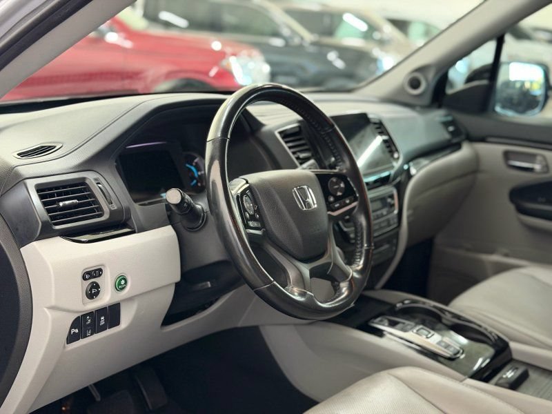Used 2019 Honda Pilot Elite image 15