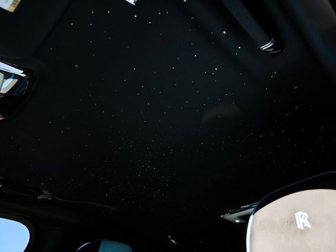 Used 2025 Rolls-Royce Cullinan image 50