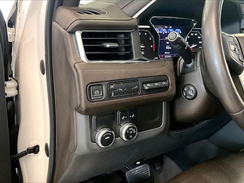 Used 2021 GMC Yukon XL Denali RWD image 30