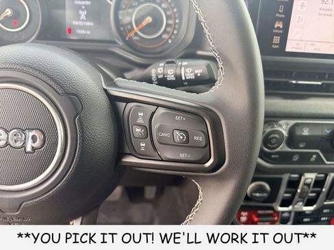 Used 2025 Jeep Wrangler Unlimited Sport AWD/4WD image 18