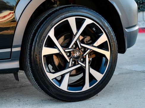 Used 2022 Hyundai Kona Limited image 60