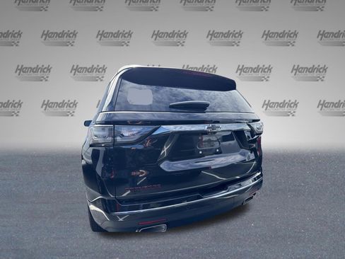 Used 2020 Chevrolet Traverse Premier w/ Redline Edition FWD image 7