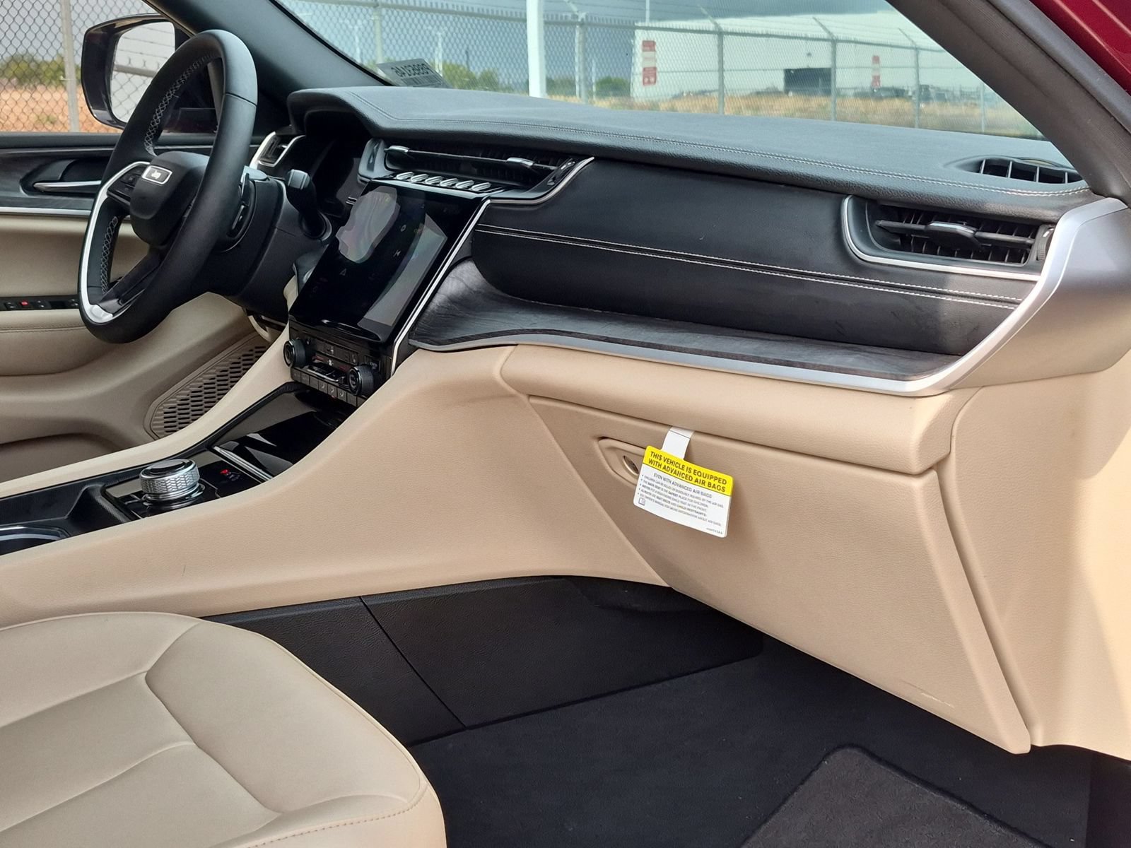 Used 2024 Jeep Grand Cherokee L Limited RWD image 26