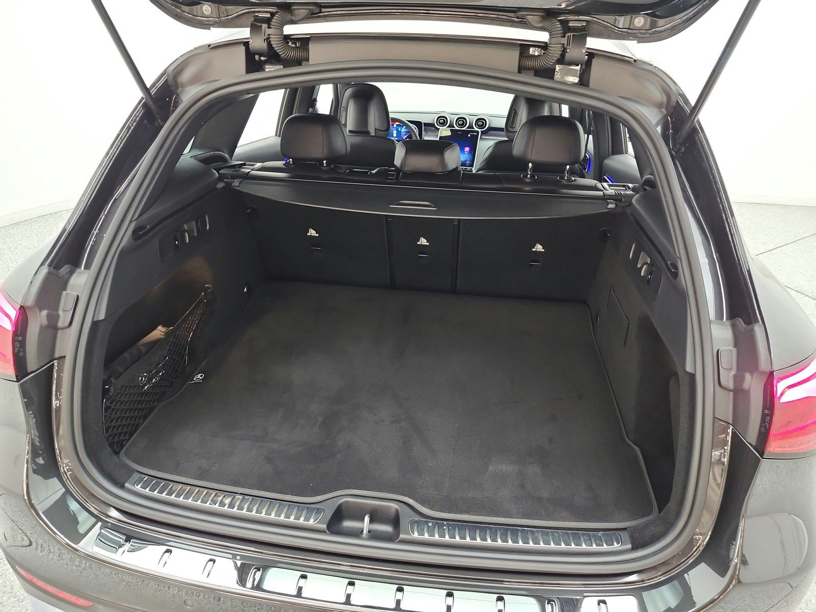 Certified 2026 Mercedes-Benz GLC 300 image 21