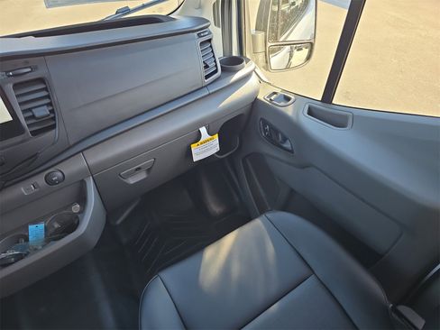 New 2026 Ford Transit 250 148 Medium Roof w/ Load Area Protection Package image 12