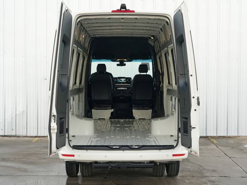 Used 2025 Mercedes-Benz Sprinter 3500 w/ Charging Package, Dashboard image 10