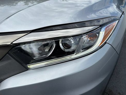 Certified 2022 Honda HR-V EX-L image 9