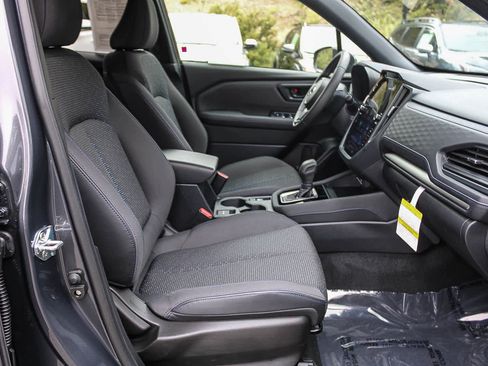 Certified 2025 Subaru Forester Premium AWD/4WD image 16