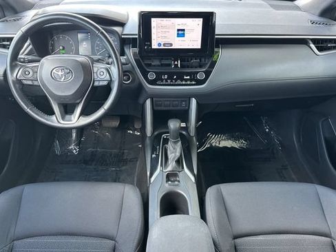 Used 2023 Toyota Corolla Cross AWD Hybrid image 15