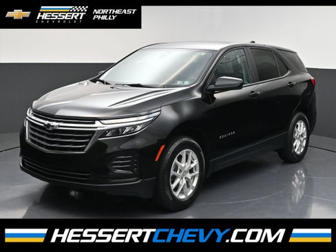 Used 2022 Chevrolet Equinox LS w/ LS Convenience Package FWD image 1