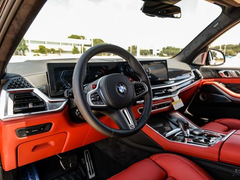 Used 2026 BMW X5 M Competition w/ Executive Package AWD/4WD image 3