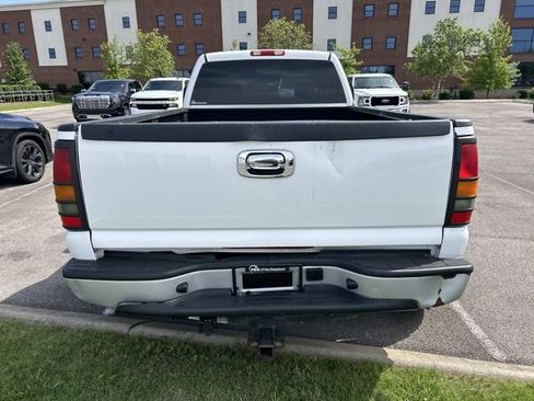Used 2006 Chevrolet Silverado 3500 4x4 Crew Cab w/ Heavy-Duty Power Package image 5