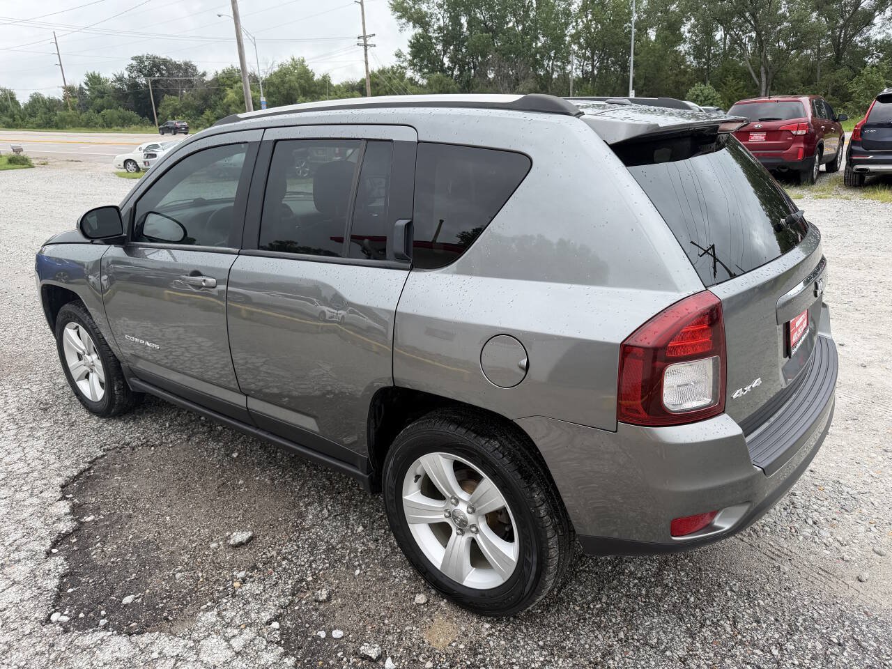 Used 2014 Jeep Compass Latitude AWD/4WD image 5
