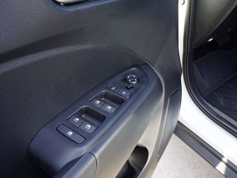 New 2026 Hyundai Venue SE image 16