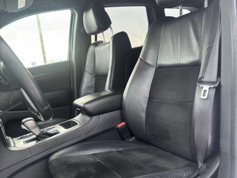 Used 2017 Jeep Grand Cherokee Altitude image 10