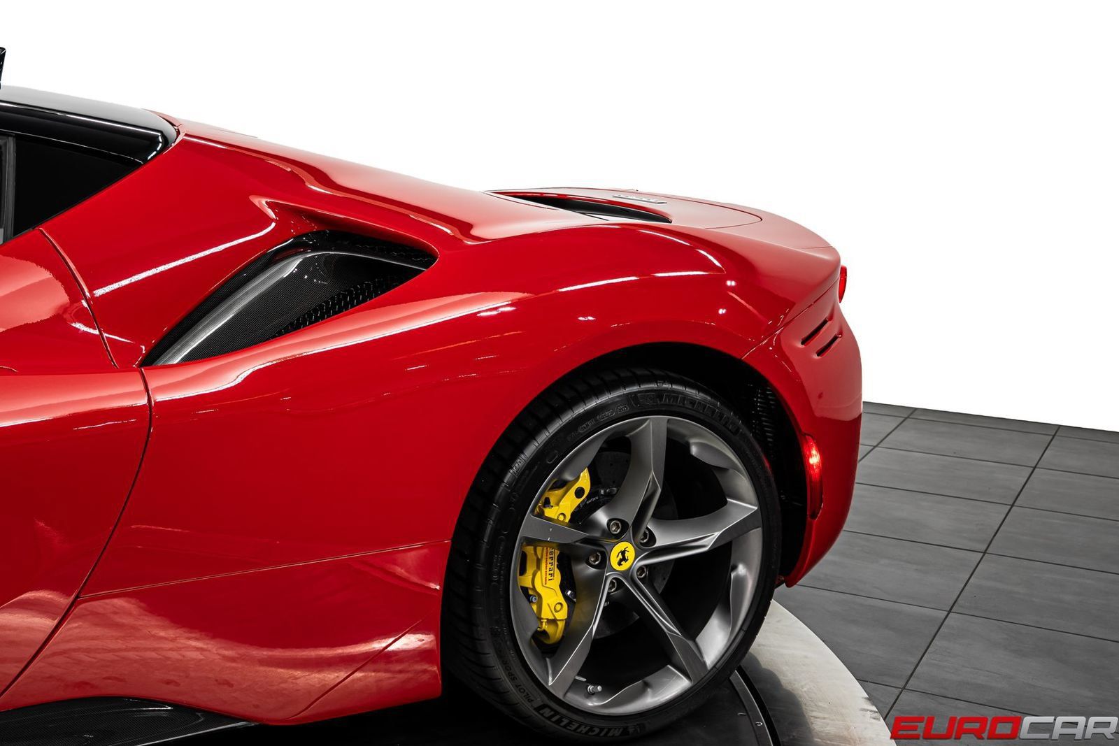 Used 2021 Ferrari SF90 Stradale AWD/4WD image 19