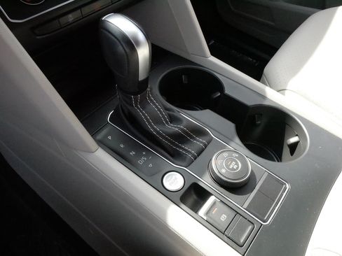 Certified 2023 Volkswagen Atlas SE AWD/4WD image 24