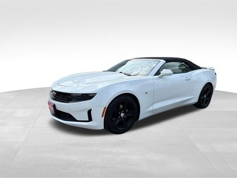 Used 2020 Chevrolet Camaro LT RWD image 7
