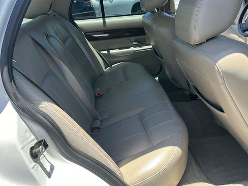 Used 2011 Mercury Grand Marquis LS RWD image 32