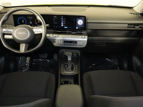 Used 2025 Hyundai Kona SEL image 14