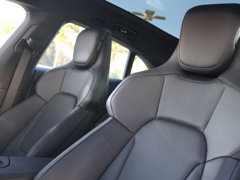 Certified 2023 Porsche Taycan 4S image 5